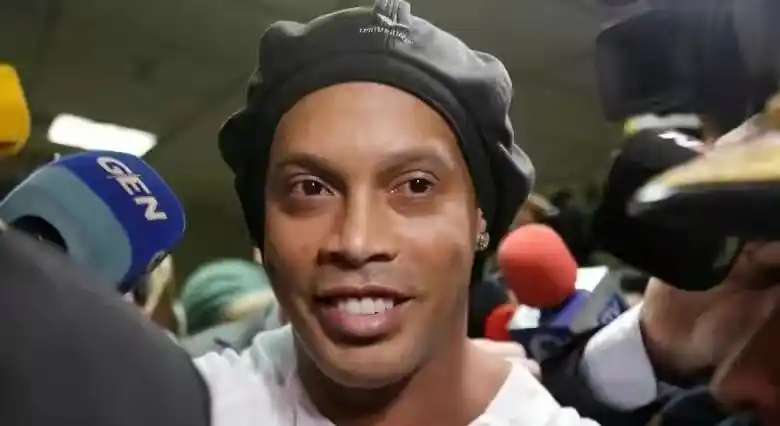 20250